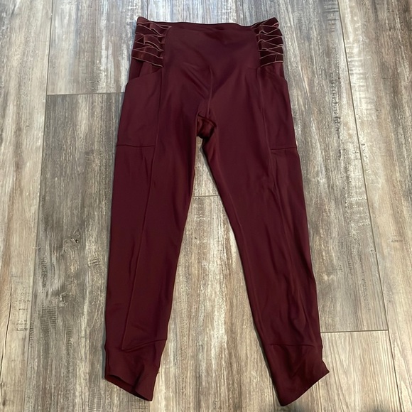 Free People movement wonderstruck leggings maroon wine medium - Picture 4 of 9